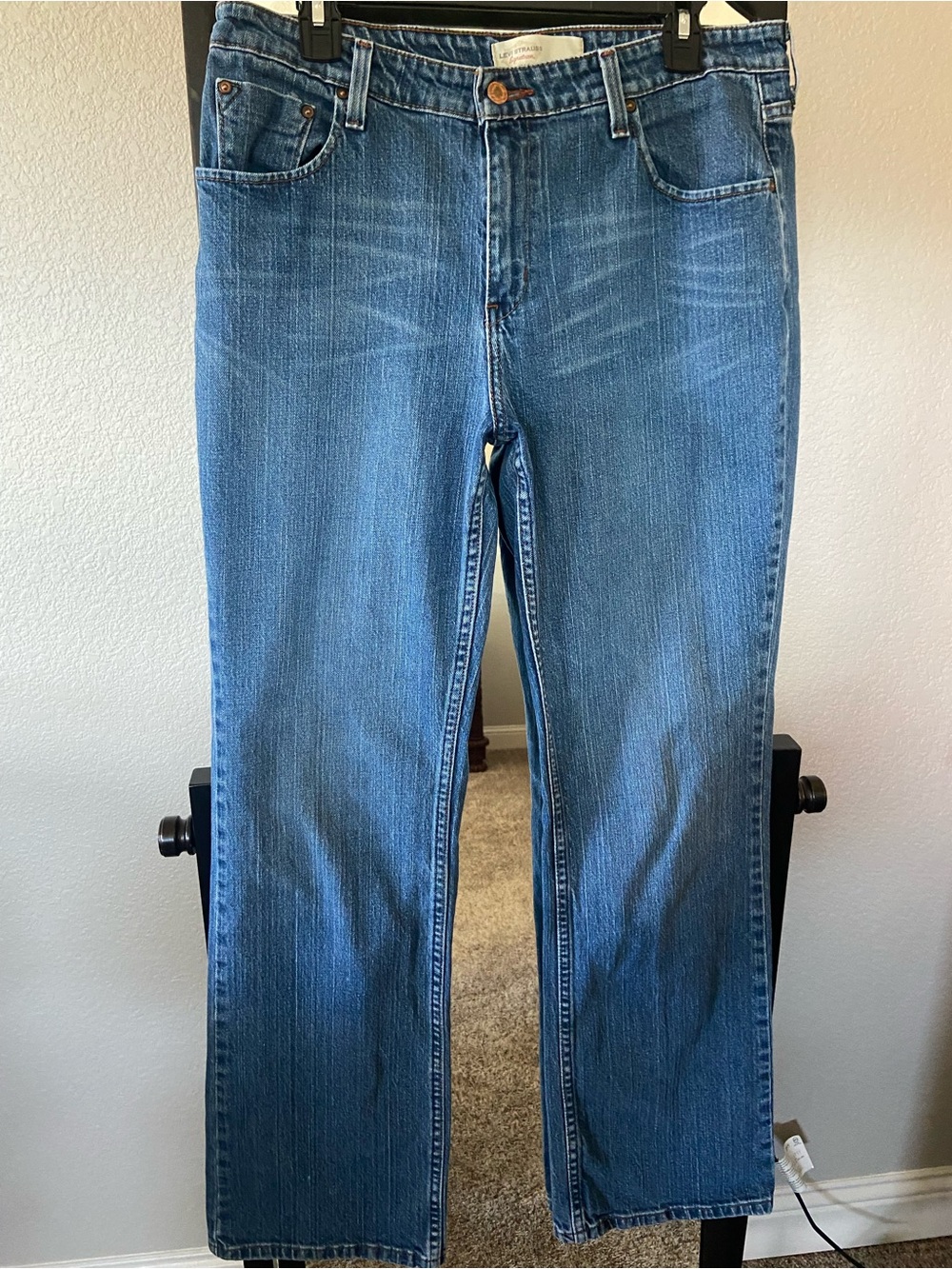 Levi's Women's Medium Blue Straight-Leg Jeans